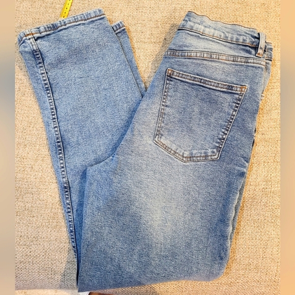 Straight high-rise jeans - Picture 1 of 3